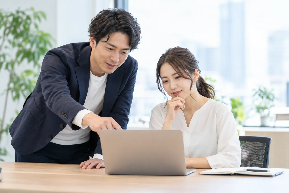 業務システムを設計する担当者